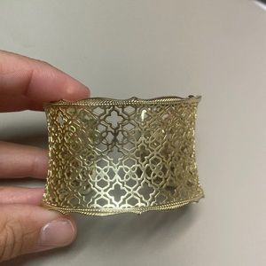 Candice Gold Cuff bracelet